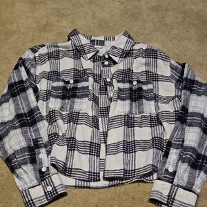 American Eagle Outfitters Cropped Plaid Shirt